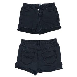 High waisted, button up, “FLX STRETCH” shorts.